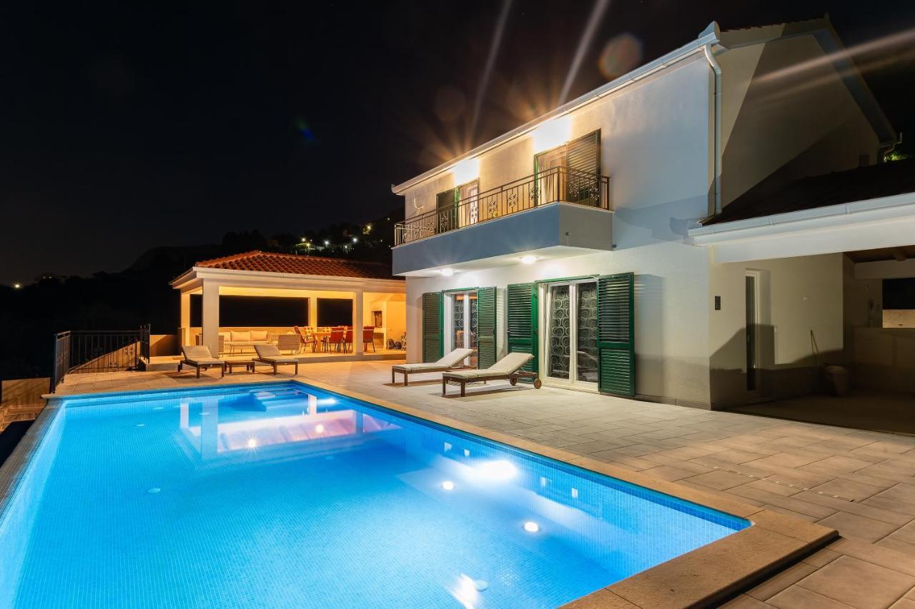 Вилла Secluded House - Guaranteed Privacy - Heated Pool Klis Экстерьер фото
