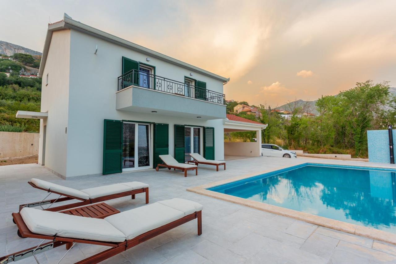 Вилла Secluded House - Guaranteed Privacy - Heated Pool Klis Экстерьер фото