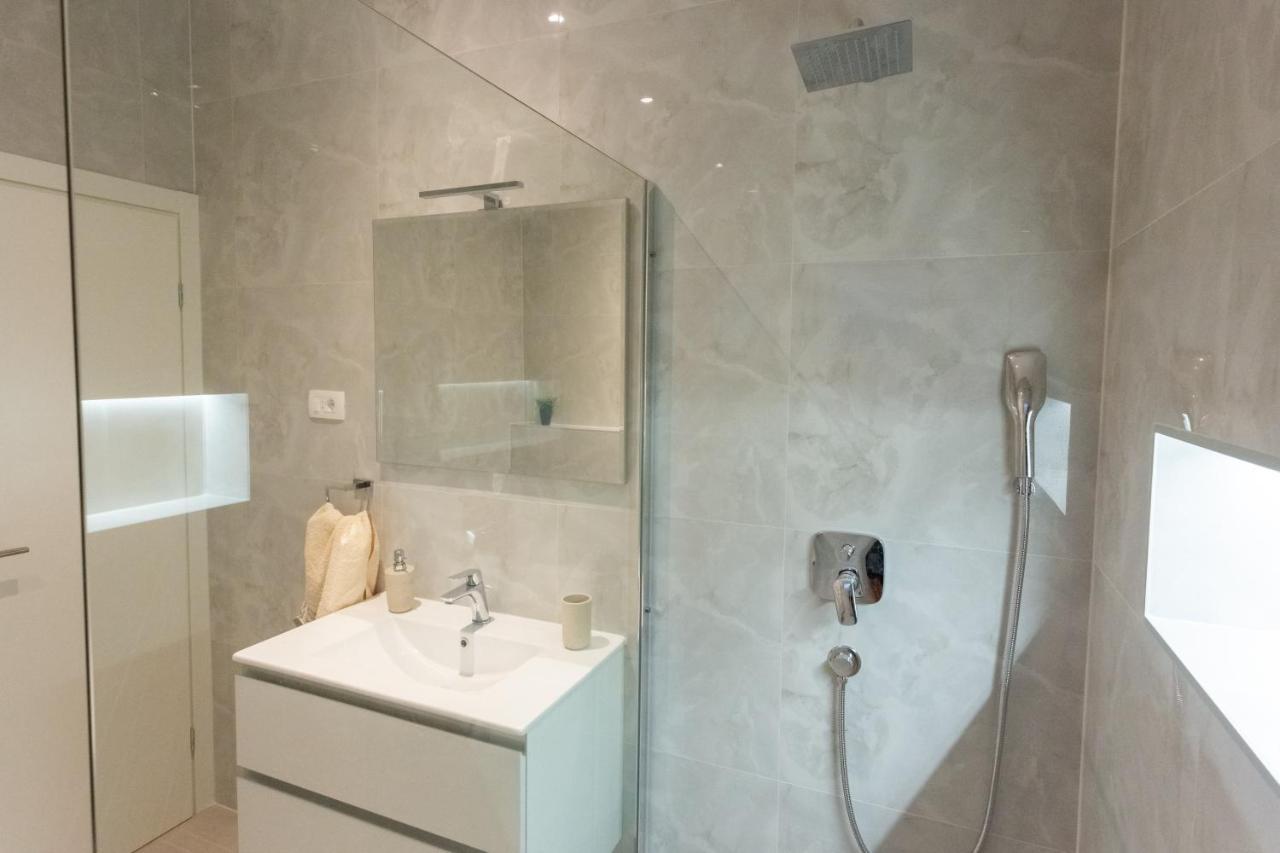 Вилла Secluded House - Guaranteed Privacy - Heated Pool Klis Экстерьер фото