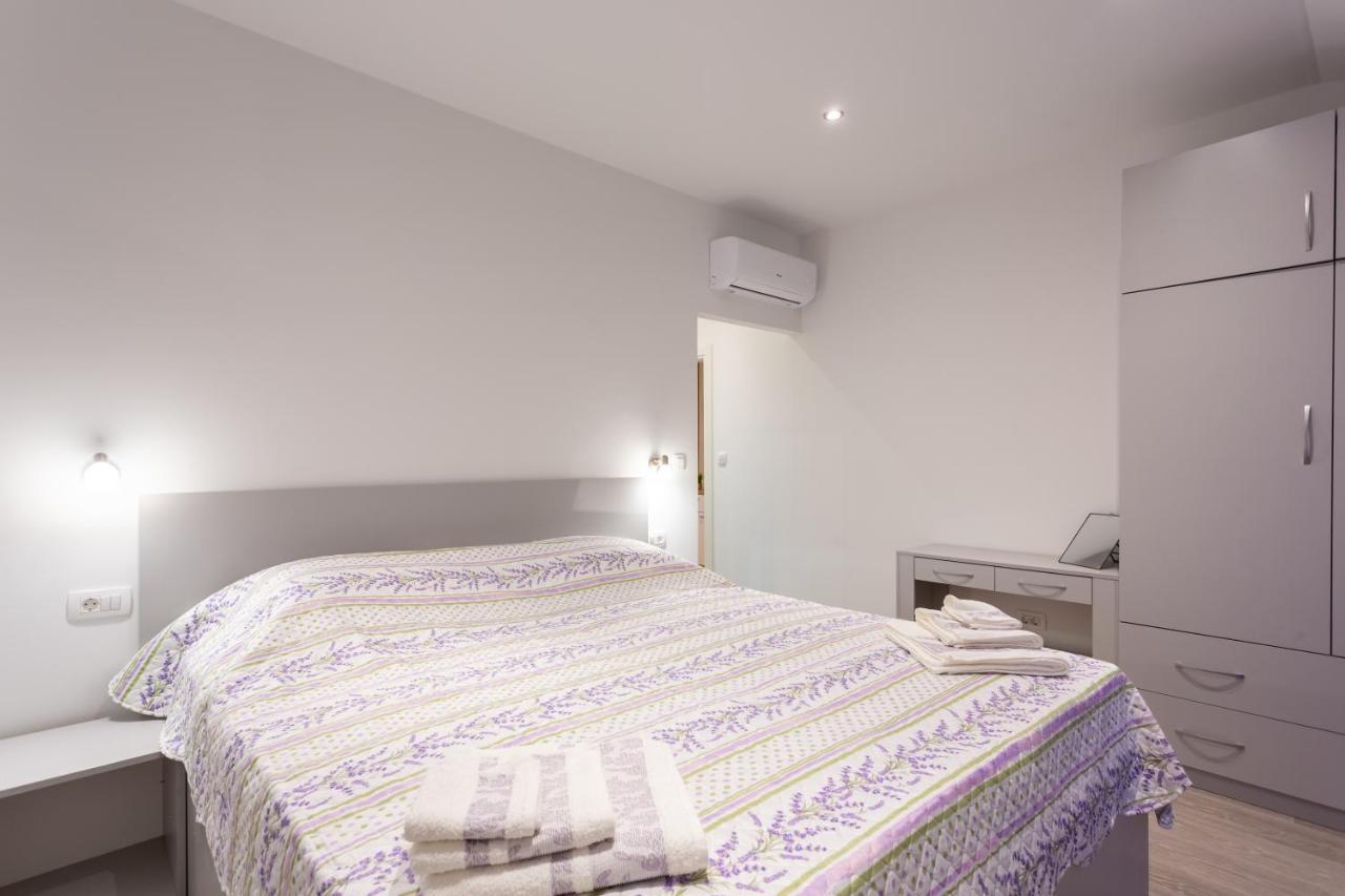 Вилла Secluded House - Guaranteed Privacy - Heated Pool Klis Экстерьер фото